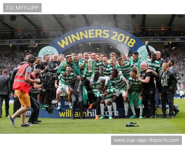 凯尔特人若塔边线1v1练习连续三次造成防守失位